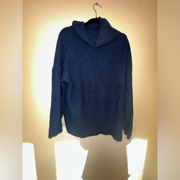 Navy oversized sweater - Picture 2 of 3